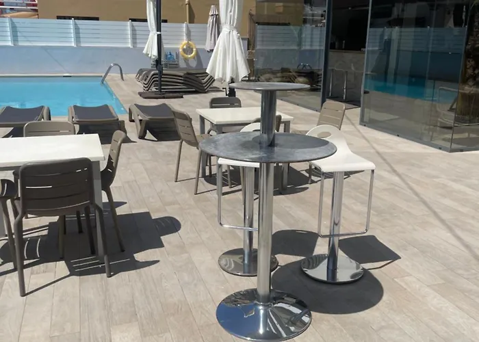 Apartamentos Vistamar II